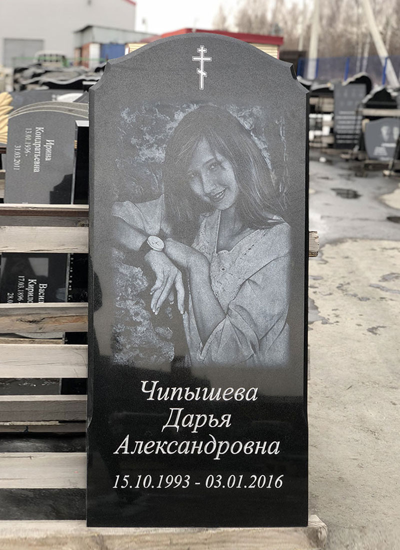 Памятник №002 из черного гранита — фото 3